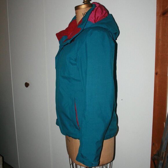 Women's North Face Coat - Picture 2 of 12